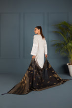 Load image into Gallery viewer, Zari Wrap C
